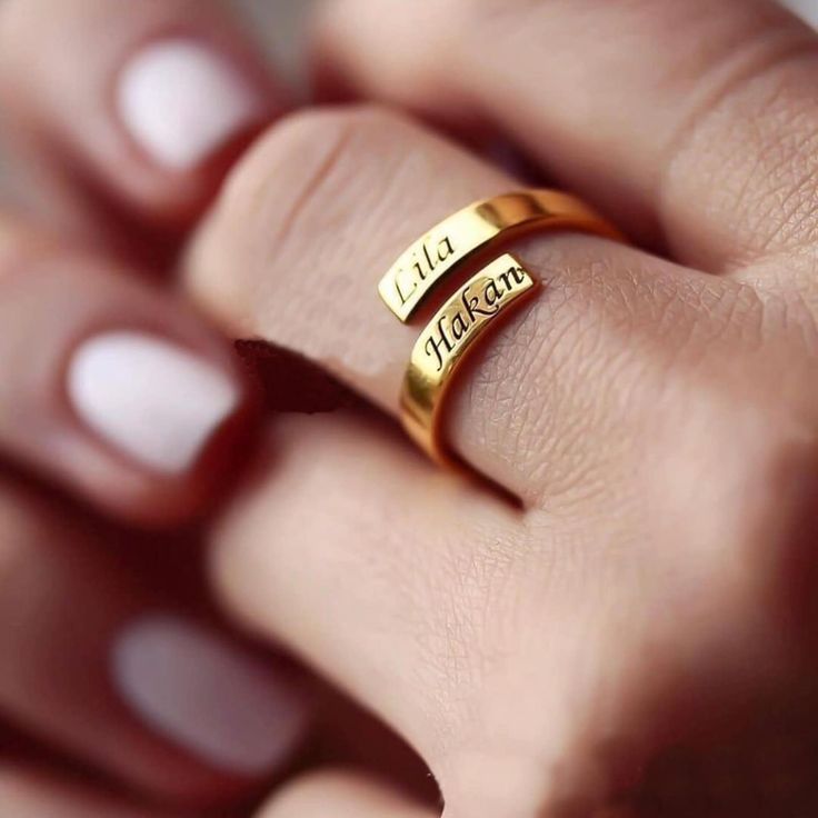 Elegant 2 Names Ring - Minimal