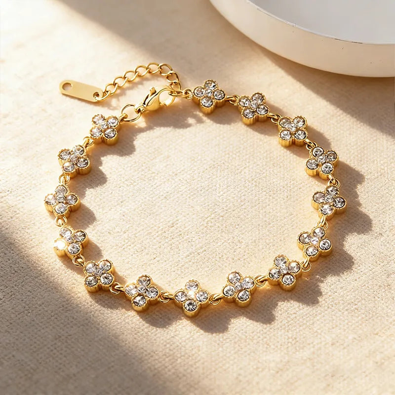 Luxurious Four Leaf Clover Bracelet In Golden Electroplated 304 Stainless Steel With Zircon Inlay For Unisex