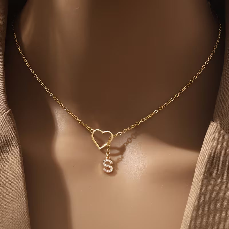 Elegant Initial Heart Necklace Personalized 26 Letter A-Z Name Necklace for Women Teen Match Daily Jewelry Gifts